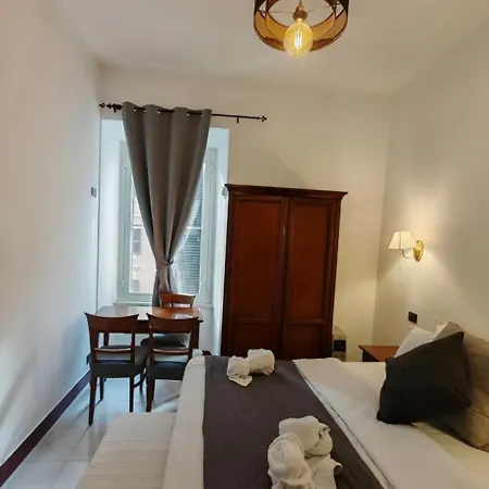 Front Vatican Museum Apartment