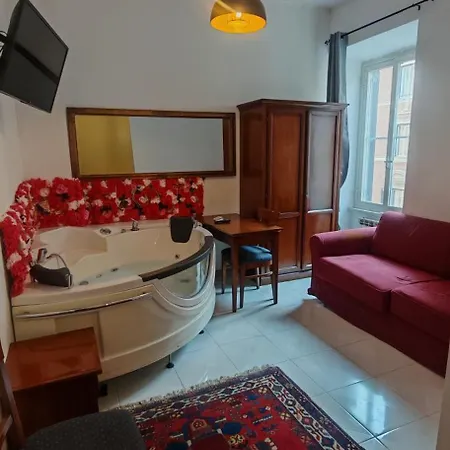 Front Vatican Museum *