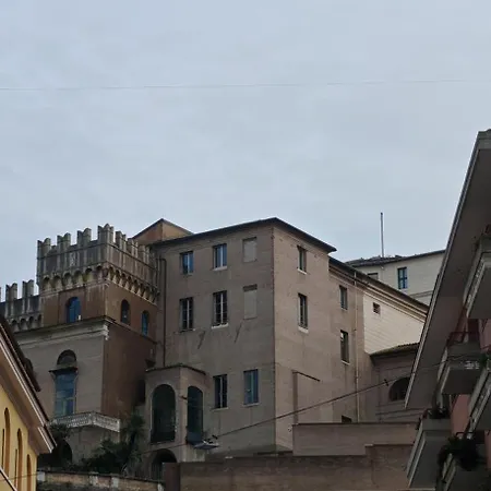 Front Vatican Museum * Řím