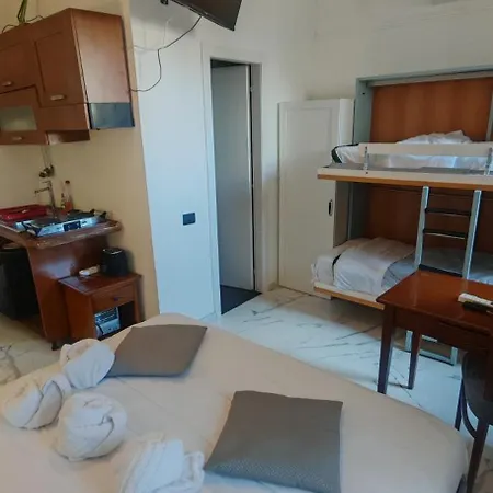 Front Vatican Museum Apartment *