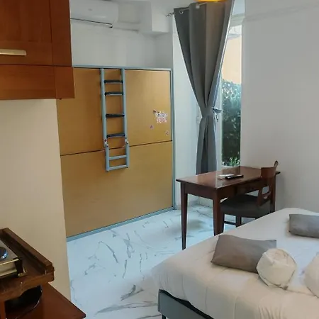 Front Vatican Museum *