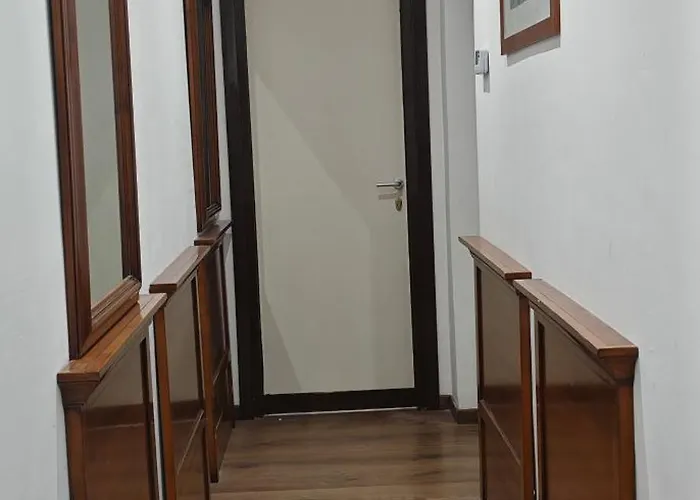 Apartman Front Vatican Museum