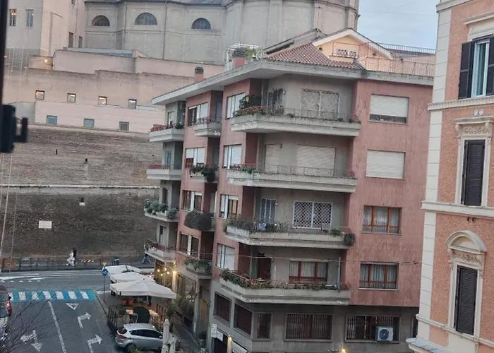 Front Vatican Museum Róma