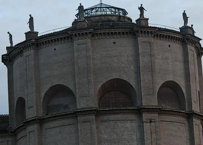 Front Vatican Museum Appartamento *